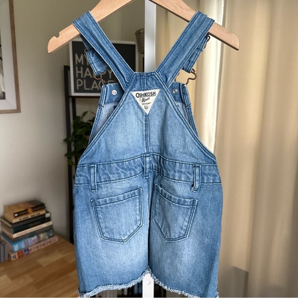 Girls OshKosh Denim Bib Overall Skirt Size 2T Embroidered Dress - Picture 6 of 9